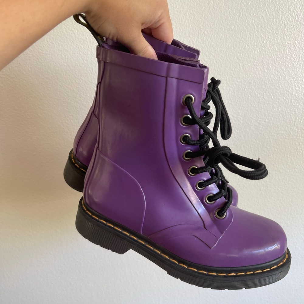 Dr martens Drench purple wellies rain boots rubber women’s size 5